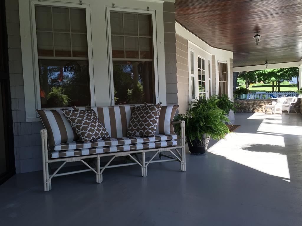 Hilltop House Bed&Breakfast Amenia Exterior foto
