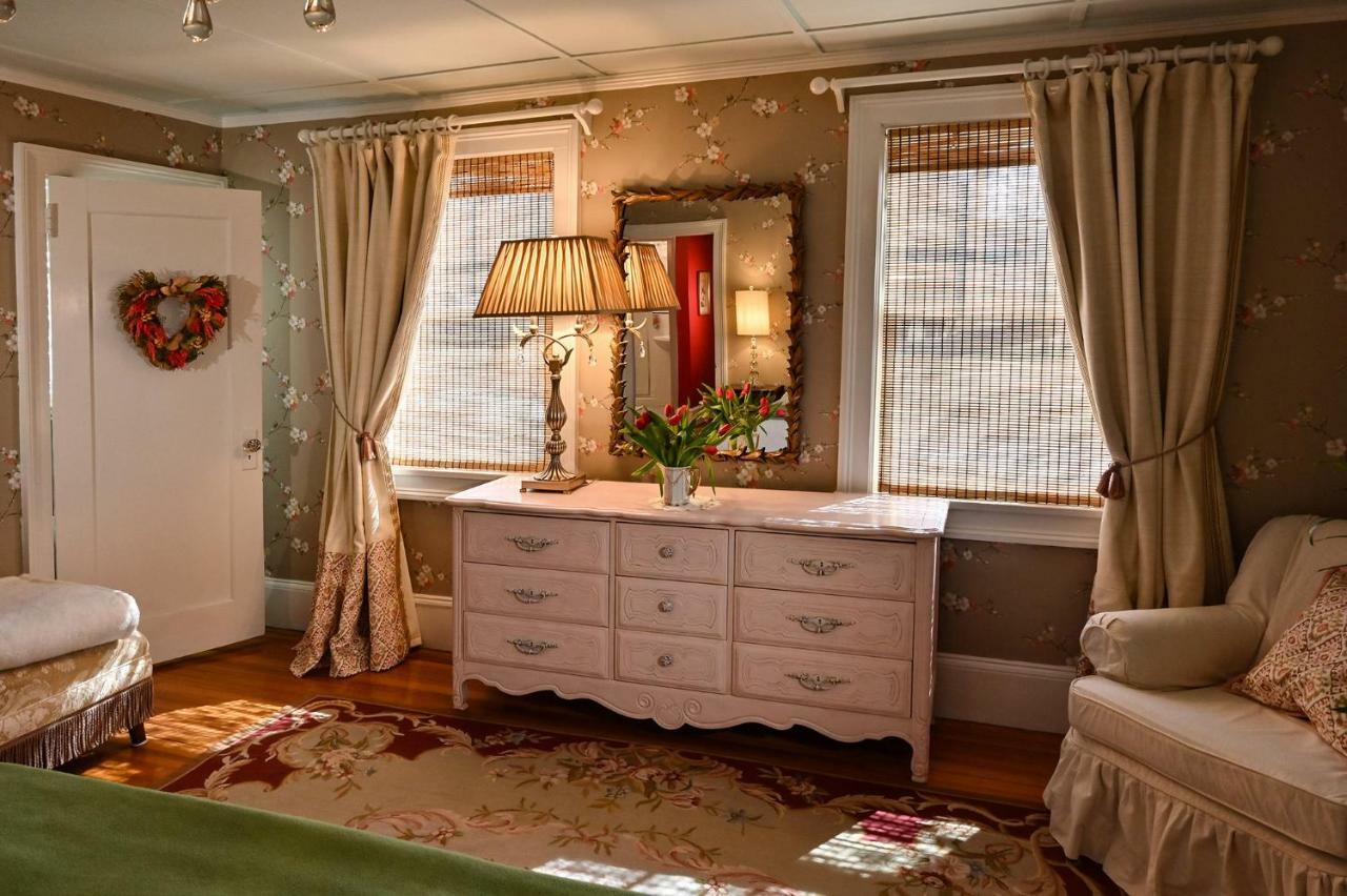 Hilltop House Bed&Breakfast Amenia Exterior foto